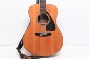 Yamaha FS-310 Acoustic Guitar W/Strap