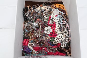 21lb Of Mixed Costume Jewelry