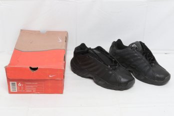 Vintage Nike  Trainer ATD Sneakers Size 6 Y With Box