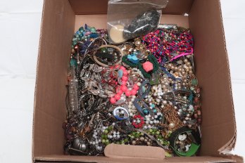 12.5 Lb Of Mixed Costume Jewelry
