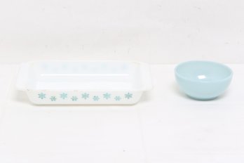 Vintage Pyrex White Turquoise Snowflake Baking Dish And Fire King Glass Bowl