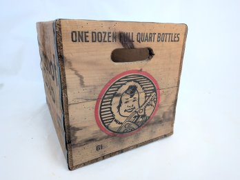 Vintage Clicquot Club Wooden Crate