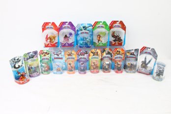 Group Of SKYLANDERS Figurines - New Sealed