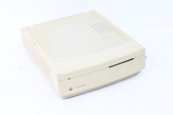Vintage MACINTOSH IIsi Computer - Read Description