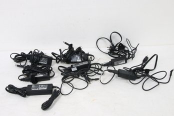 Group Of 7 Vintage HP Laptops Power Supplies