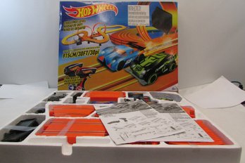 2016 Hot Wheels Challenge Slot Track Set
