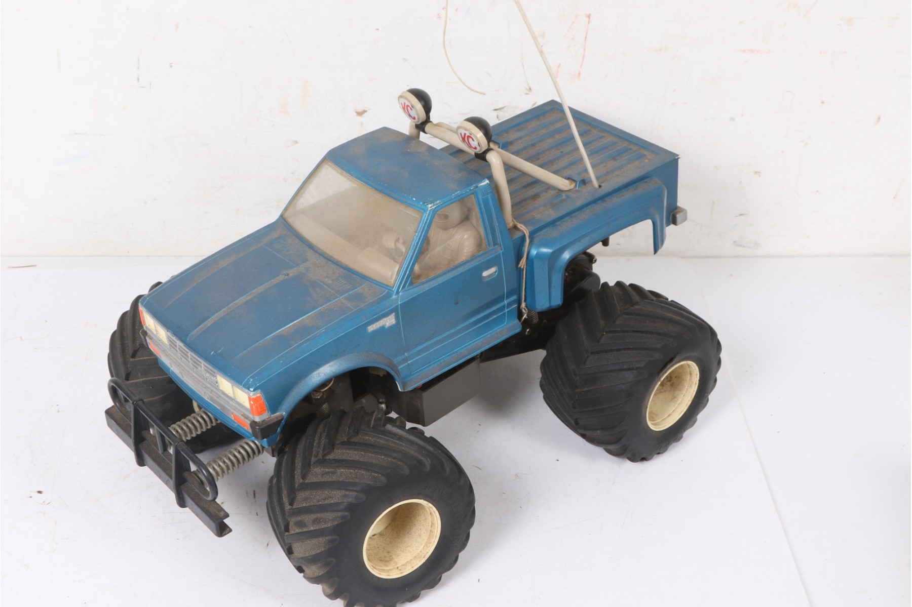 Vintage Marui Big Bear Rc Car Truck 1/10 Scale Blue Datsun Nissan