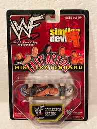 WWF Collector Series 'Stone Cold 1999 Fast Action Mini Skateboard BRAND NEW