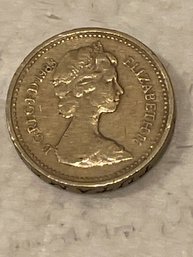 1983 One Pound Coin Error Upside Down Rim Queen Elizabeth II Rare