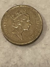 1993 One Pound Queen Elizabeth Coin Upside Down Side Letters