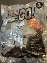 McDonalds Happy Meal Toy Walt Disneys Chicken Little Buck Cluck  # 3  2005 NEW