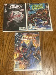 Lot Of (3) Justice League Comic Books