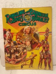 VINTAGE 1979 RINGLING BROS. & BANUM & BAILEY CIRCUS SOUVENIR PROGRAM (13' X 10')