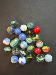 Marbles Lot Of 25