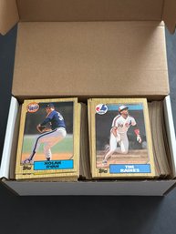 1987 Topps Hundreds Of Assorted Baseball Cards