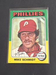 1975 Topps Baseball Card Mike Schmidt