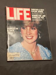 Life Magazine December 1982 Princess Dianna ,Sexy Goldie Hawn California P Where