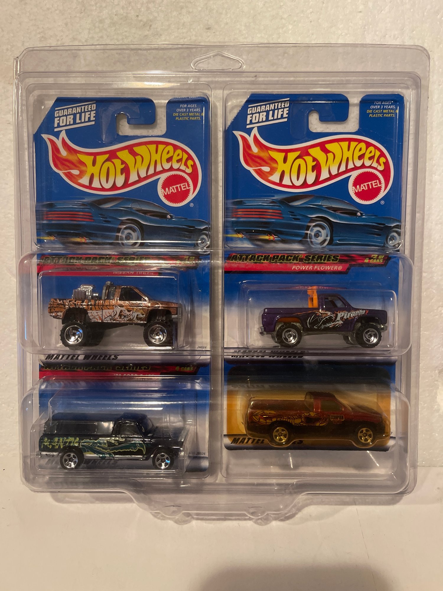 Hot Wheels-4 Pack Attack Pack Set. W Protectors! #25053 | Auctionninja.com