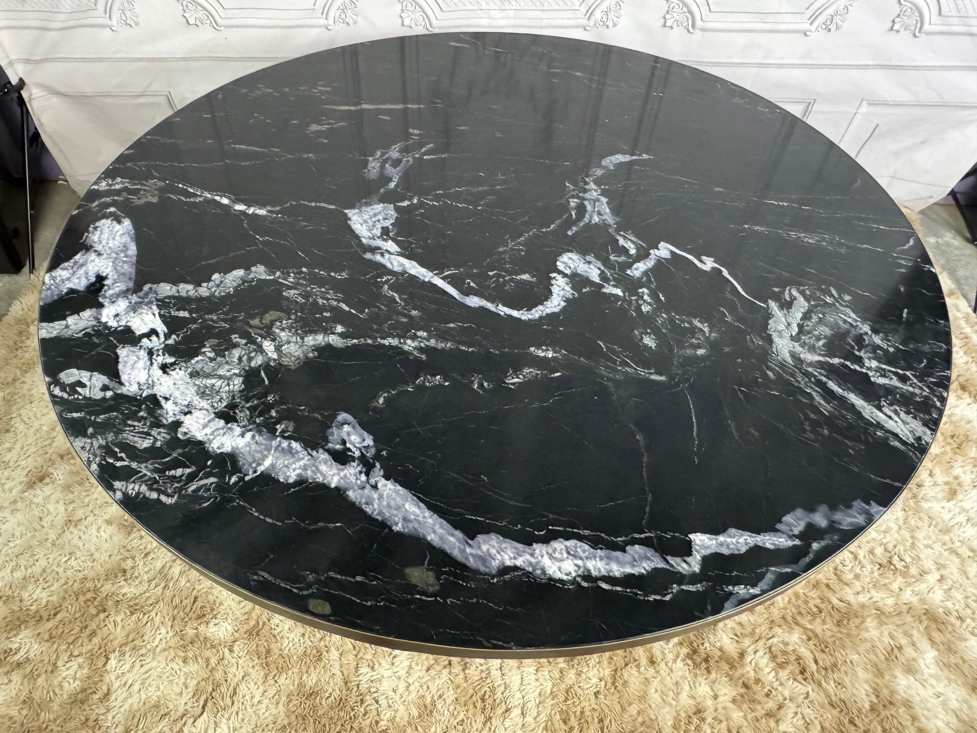 CB2 Cypher Black Marble Dining Table With Ribbed Brass Base #13585 |  Auctionninja.com