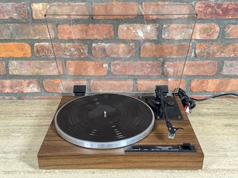 Realistic LAB-290 Turntable - Walnut Grain Veneer