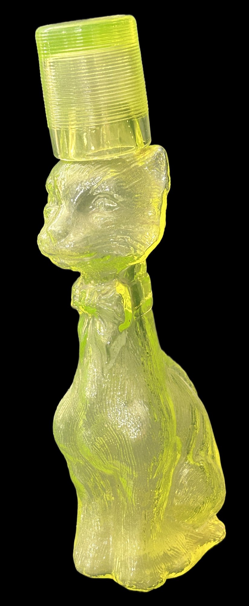 Vintage BOYD Uranium Vaseline Unicorn Yellow Opalescent Glass Mint Condition