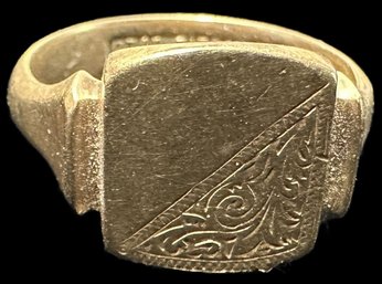 Gold Ring Marked '9CT SOLID GOLD' - 3.32 Dwt - Size 7