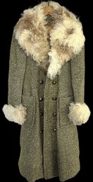 Ladies Vintage Coat - Faux Fur Trim - No Label - No Maker - No Size
