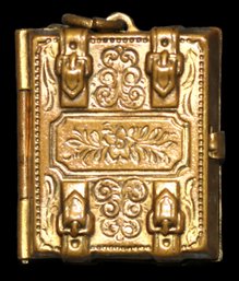 Antique Civil War Era Photo Locket With 9 Tintype Photographs