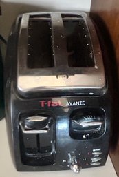 T-fal  Avante 2-Slice Bagel Toaster, 10' X 7' X 9'H