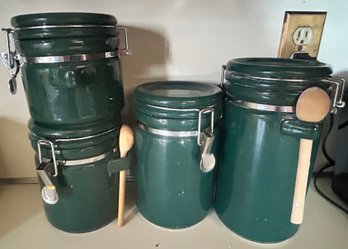 4 Pcs Vintage Compression Top Ceramic Canister Set, 1-9.5'H, 1-8'H & 2-6.5'H