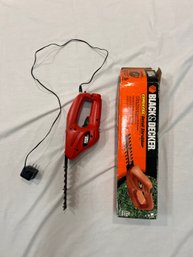 Black & Decker Electric Hedge Shrubber Clipper
