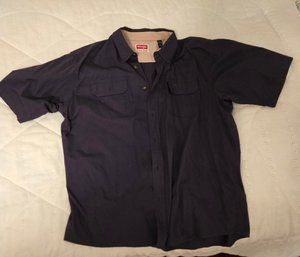 2 Short Sleeved Mens Shirts Size XL