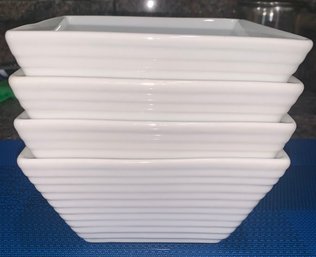 Set Of 4 Modern Bowls