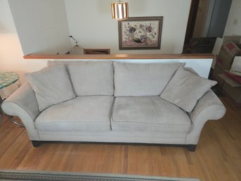 Queen Sleeper Sofa W/ Serta Mattress – Professionally Cleaned – 91'