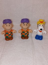 3 PEANUTS Character 2xCharlie Brown And Snoopy 3 Inch