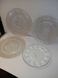 Lot Of 4 Serving Plates, Glass, Starburst, Design, Holiday Entertaining, See Pics