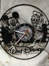 Walt Disney Wall Clock - Plastic  12'  With Mickey & Donald - Kids Room / They Need To Learn To Analog Time !