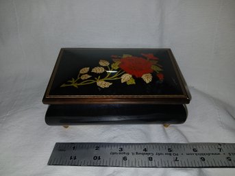 Italian Laquered Jewelry - Music Box By Biagio Barile  & Plays Torna A Surriento