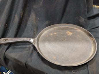 Emeril Cast Iron  Flat Frying Pan   12' Diameter  Needs Seasoning