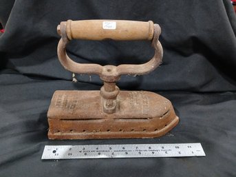Antique Unique Large Self Heating Gas Cast Iron Clothing Iron - Yankee Gas Iron JW Lufkin  Boston , Ma