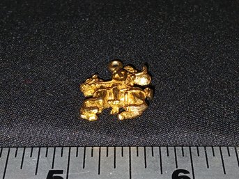 Gold: 14k Acid Tested -Religious Knight On Horse Pendant/ Charm -  5.4g, 0.75ozt, 3.5dwt