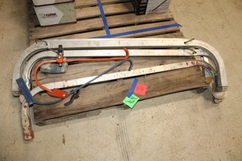 4 Ladder Stabalizers 2 Ladder Roof Hooks