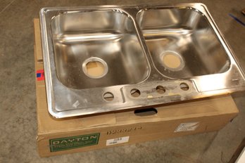 NIB Dayton Nickel Bearing Stainless Steel Sink 21.25x33x6 -2 Bay