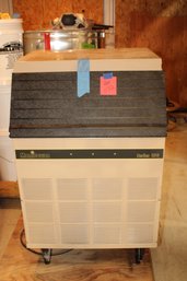 Series 150 Manitowoc Ice Maker Used But Working