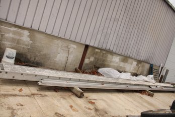 Staging Pic Plank Aluminum HUGE 32'X20' And Misc Square Tubing Lengths They Dont Make These This Long Anymore