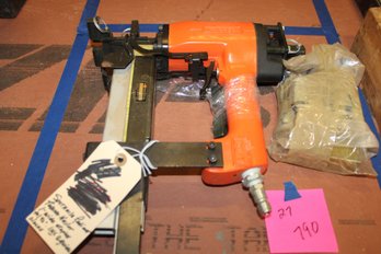 SpotNails Radiant Tubing Nailer 1-1.5 Inch Staples Pneumatic