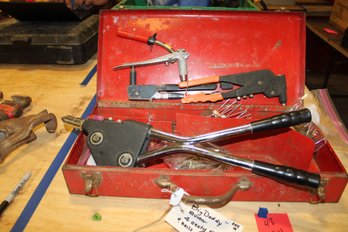 Big Daddy Riveter W Assorted Rivets And Nails