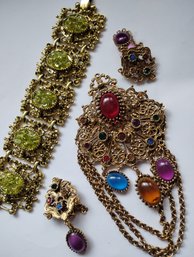 Hollywood Regency Jewelry Pieces Brooch Earrings Bracelet MSM