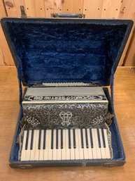 ENRICO BERTINI ITALIA ACCORDIAN WITH CASE