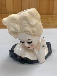 HEAD VASE